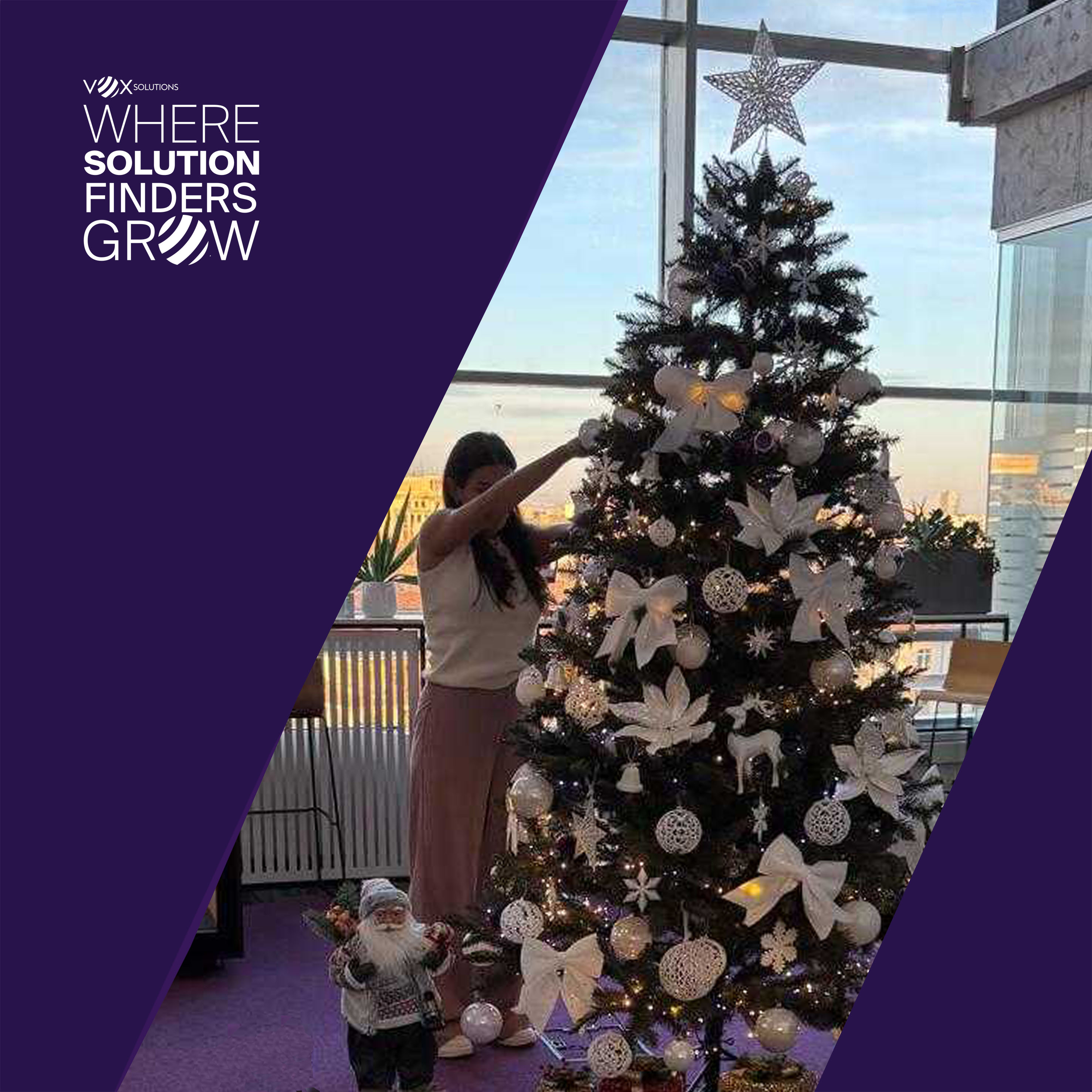 Vox Solutions Office in Bucharest - Xmas tree decoration